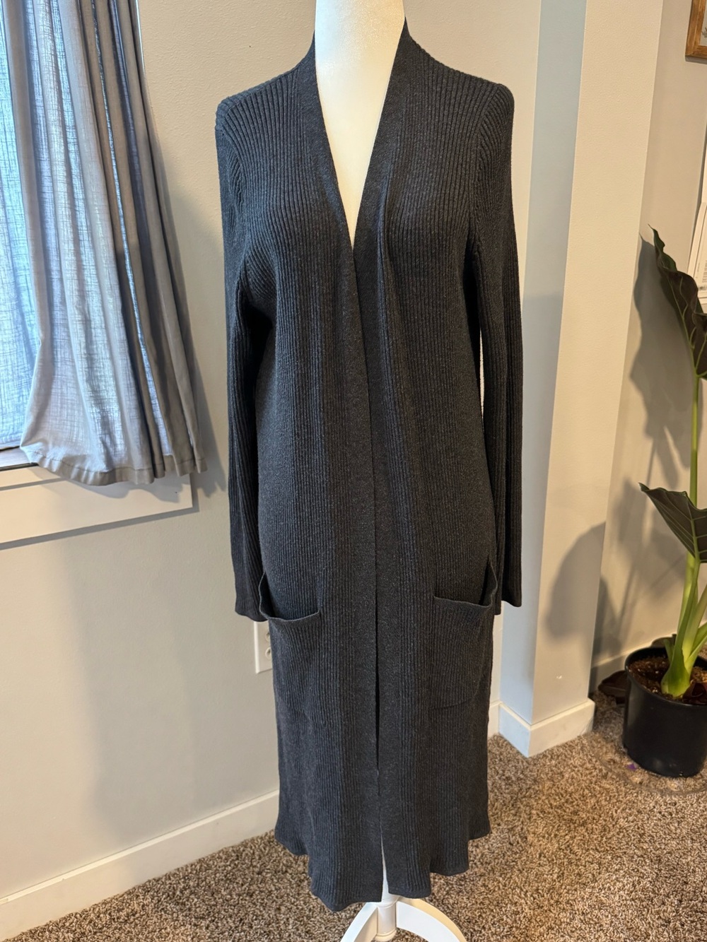 Moth Anthropologie charcoal gray ribbed knit
open duster long cardigan medium